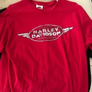 Men’s size large Harley Davidson shirt